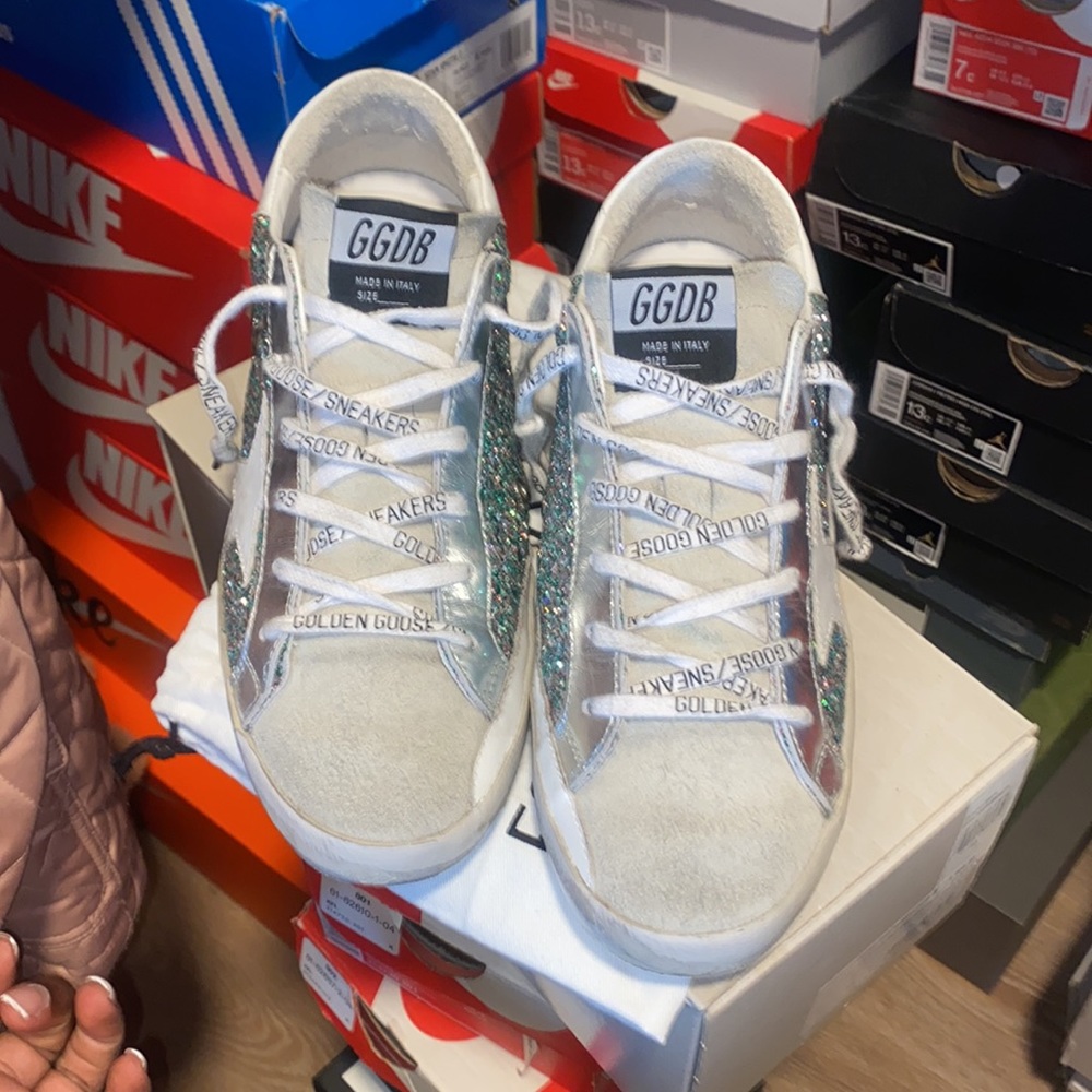 PRE OWNED WOMENS GOLDEN GOOSE - Picture 3 of 10